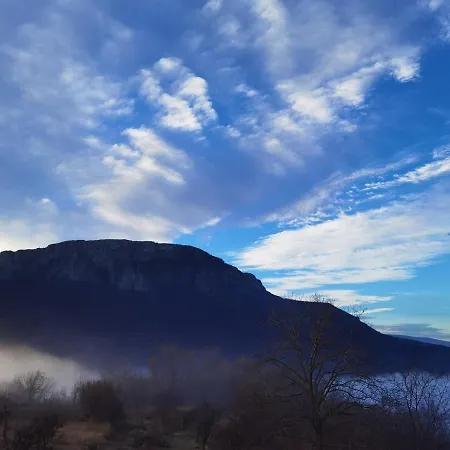 בית כפרי Ramonda Serbica- Peaceful Retreat In Sicevo Gorge *
