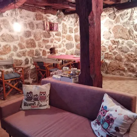 -guest House -ramonda Serbika *