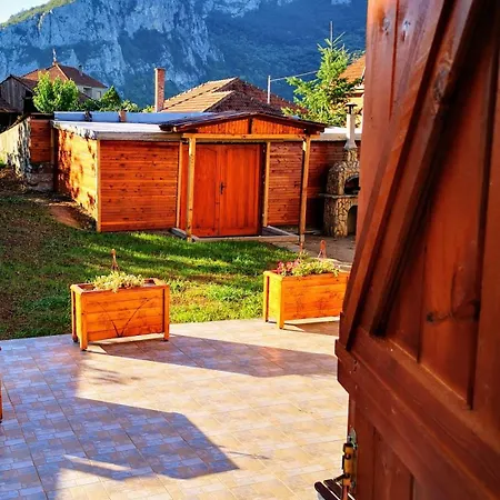 Country house -guest House -ramonda Serbika *