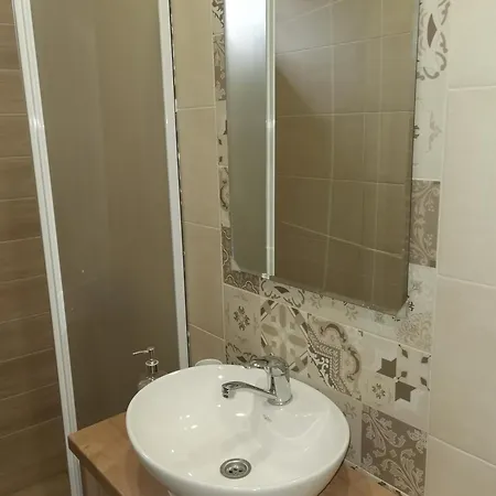 -guest House -ramonda Serbika