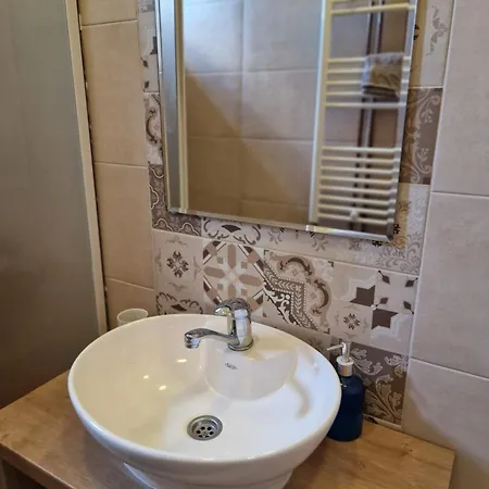 -guest House -ramonda Serbika Nis