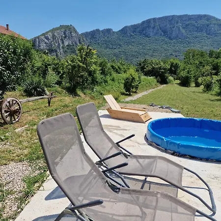 בית כפרי Ramonda Serbica- Peaceful Retreat In Sicevo Gorge