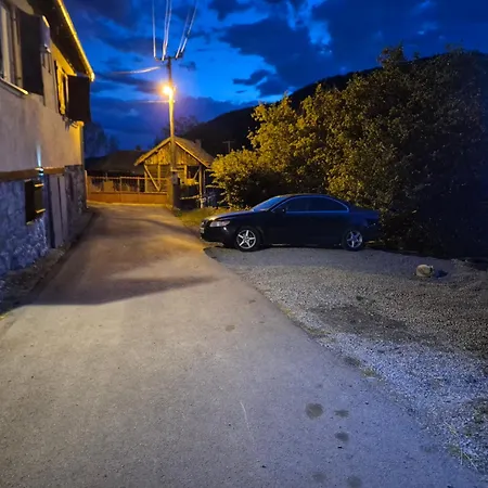 Country house -guest House -ramonda Serbika